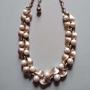 vintage pearl necklace